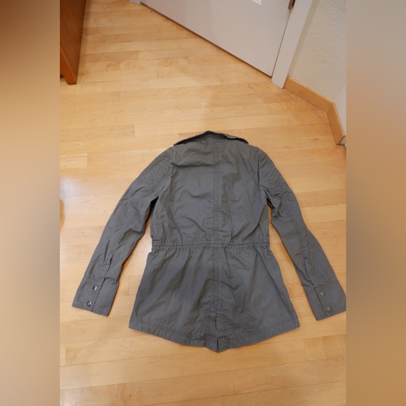 Banana Republic Utility Jacket - Picture 10 of 13